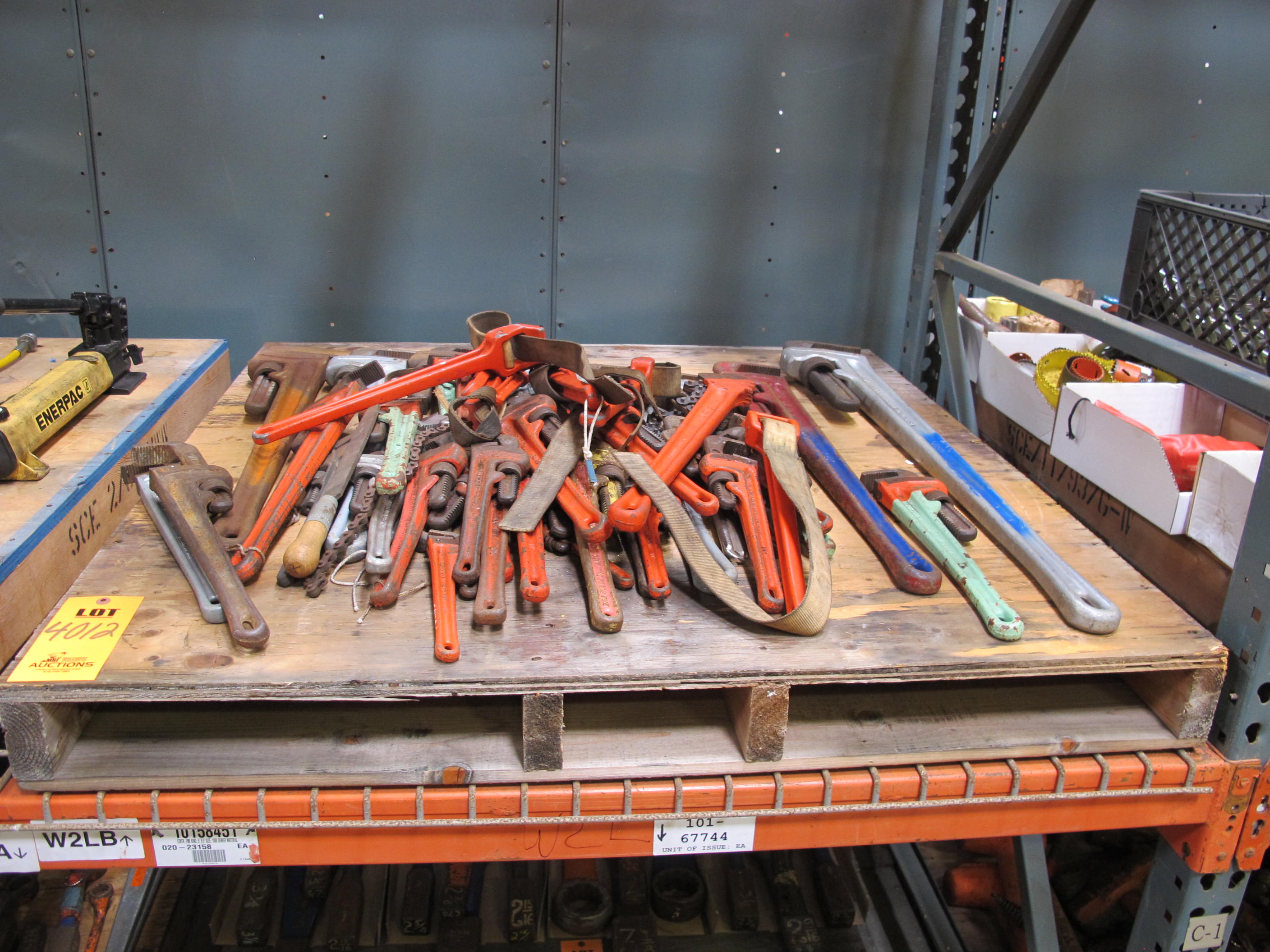 LARGE QUANTITY OF MISC. PIPE WRENCHES. MANY SIZES.. LOADING & HANDLING FEE $15-4012